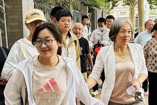 山东泰山队绝杀日本川崎，东北大哥带全场高唱《歌唱祖国》